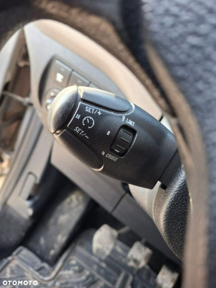 Peugeot Partner - 27