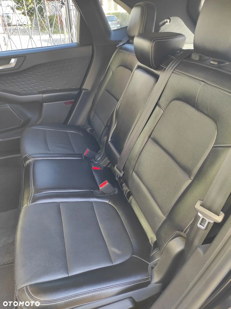 Ford Escape 2.0 EcoBoost AWD Titanium - 14