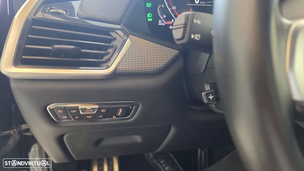 BMW X5 30 d xDrive Pack M - 48