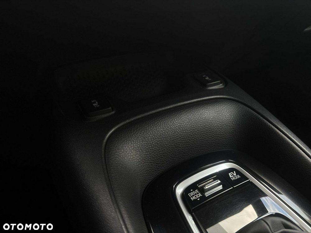 Toyota Corolla 1.8 Hybrid Comfort - 26