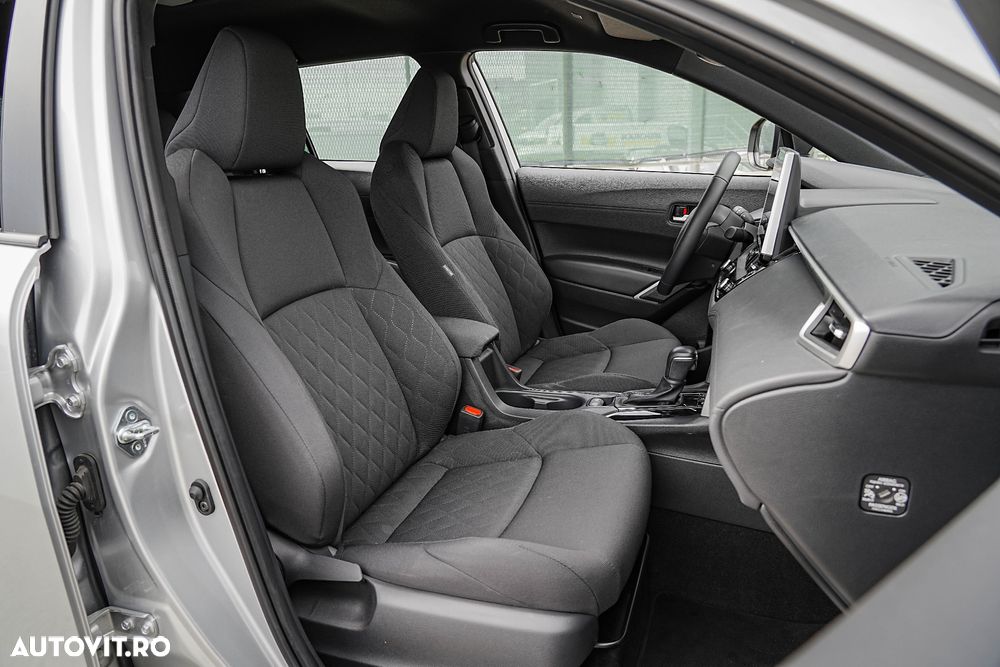 Toyota Corolla Cross - 23