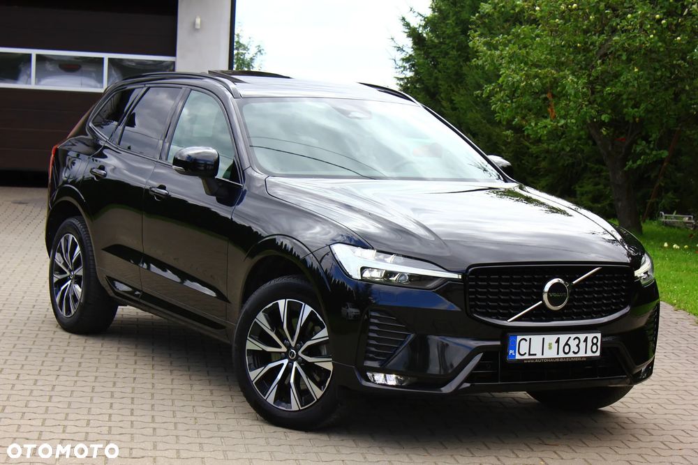 Volvo XC 60 B4 D AWD Plus Dark - 1