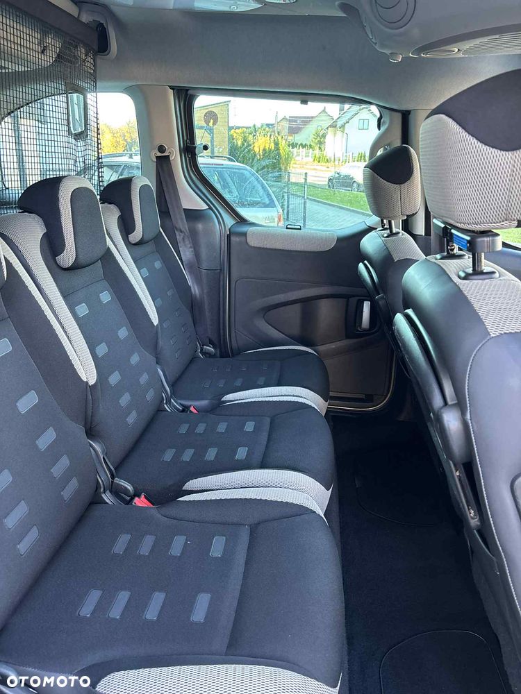 Citroën Berlingo Multispace VTi 120 Exclusive - 32
