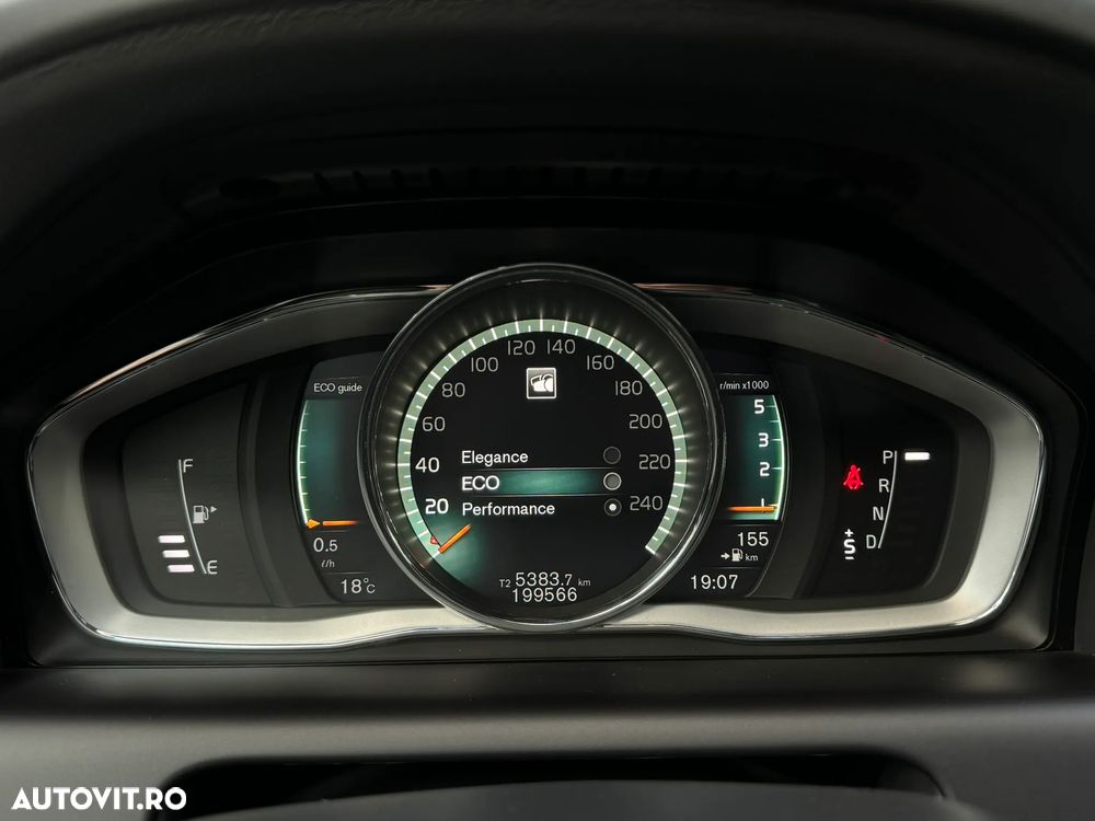 Volvo XC 60 D5 AWD Geartronic Linje Inscription - 26