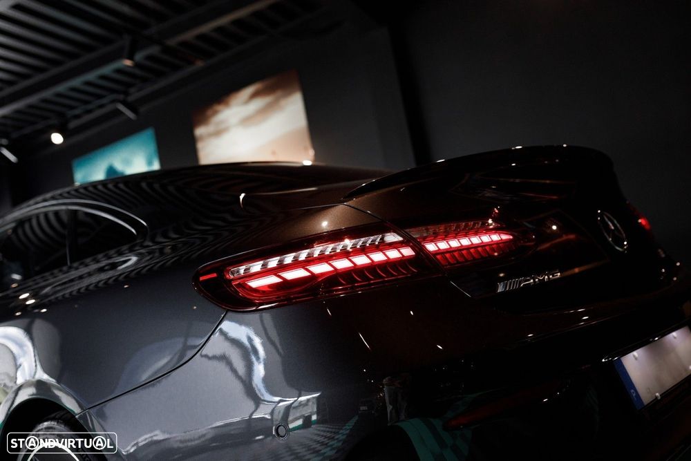 Mercedes-Benz E 53 AMG 4-Matic+ - 7