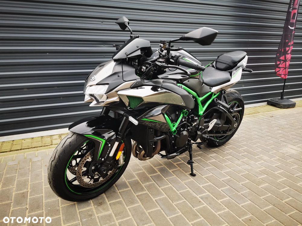 Kawasaki H2 - 2