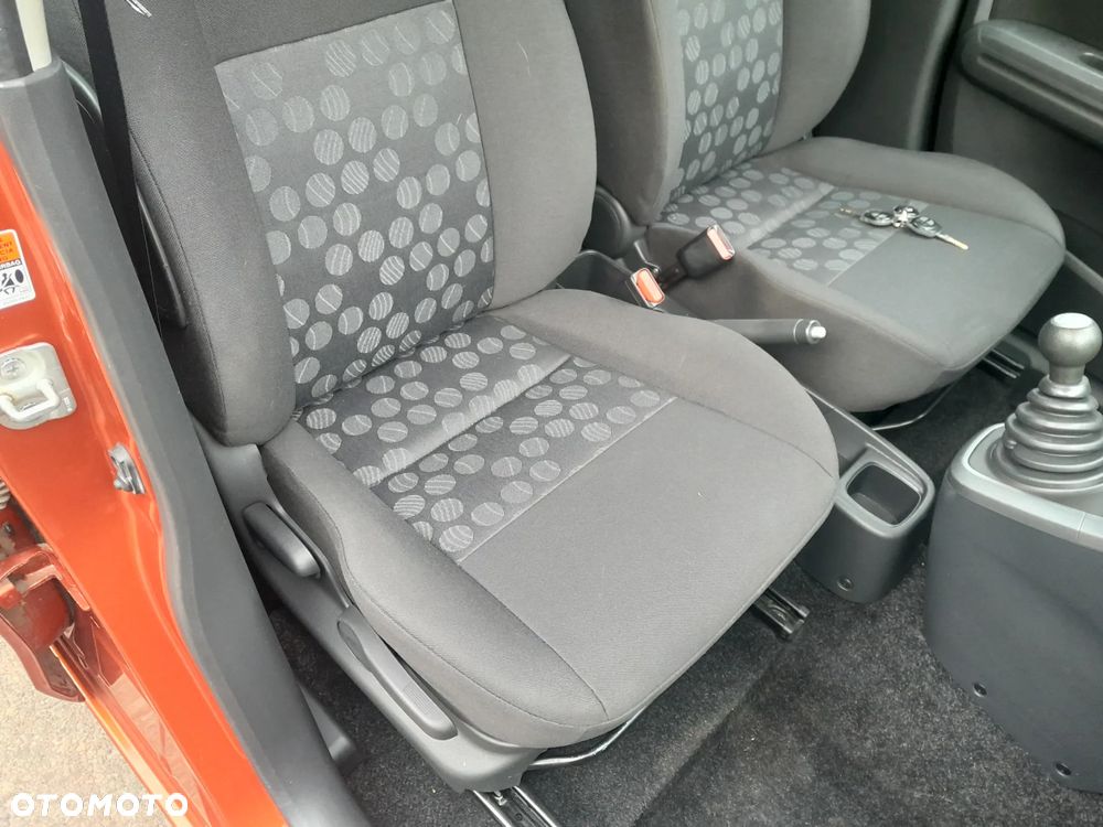 Suzuki Splash 1.0 Comfort - 21