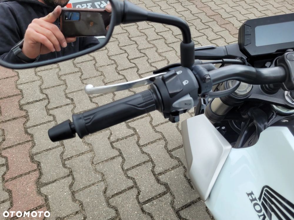 Honda CB - 18