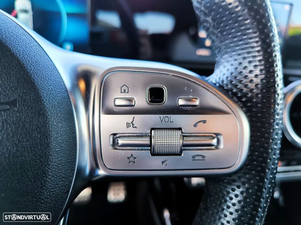 Mercedes-Benz A 180 Limousine d AMG Line - 37