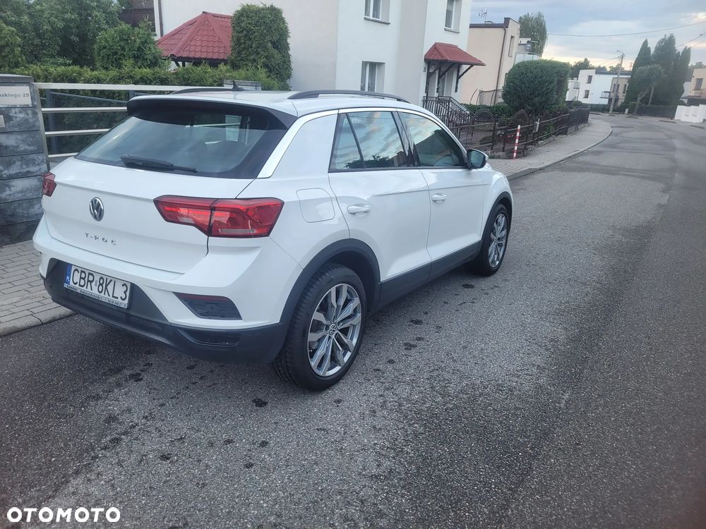 Volkswagen T-Roc - 3