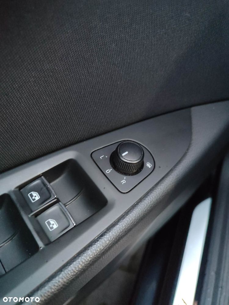 Seat Leon 2.0 TDI DPF Start&Stop DSG FR - 12