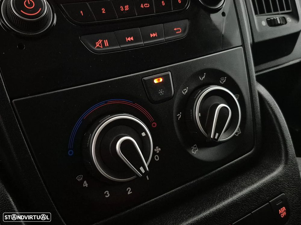 Peugeot Boxer 2.2HDI L1H1 - 90.000KM | GARANTIA | NACIONAL - 13