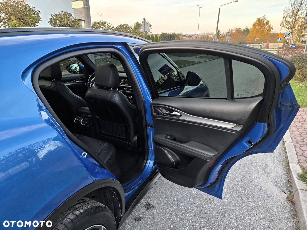 Alfa Romeo Stelvio 2.0 Turbo First Edition Q4 - 26