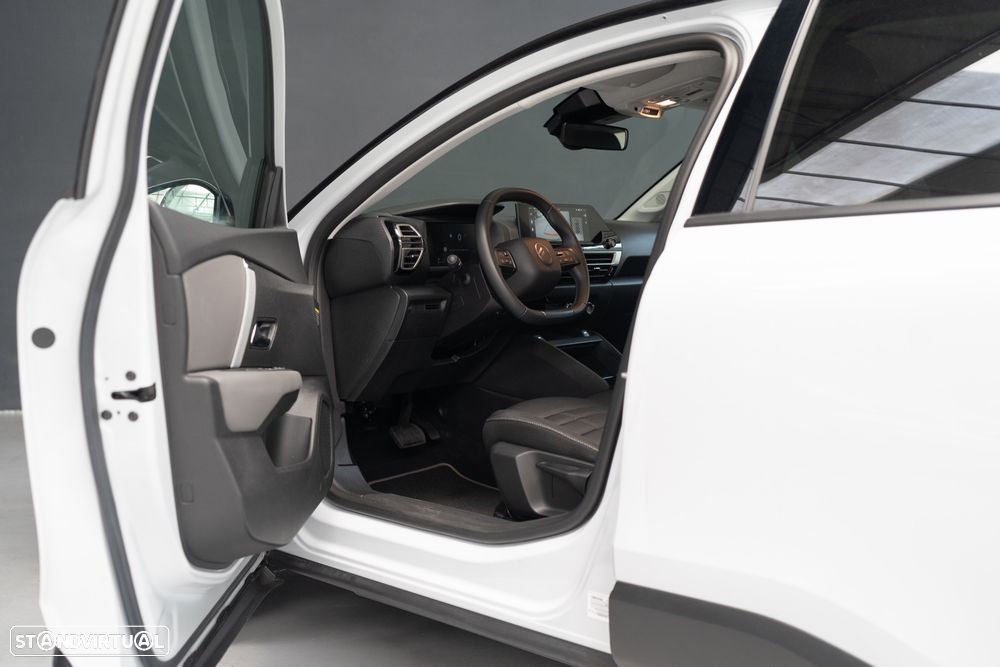 Citroën C4 Hybrid 136 ë-DSC6 PLUS - 12