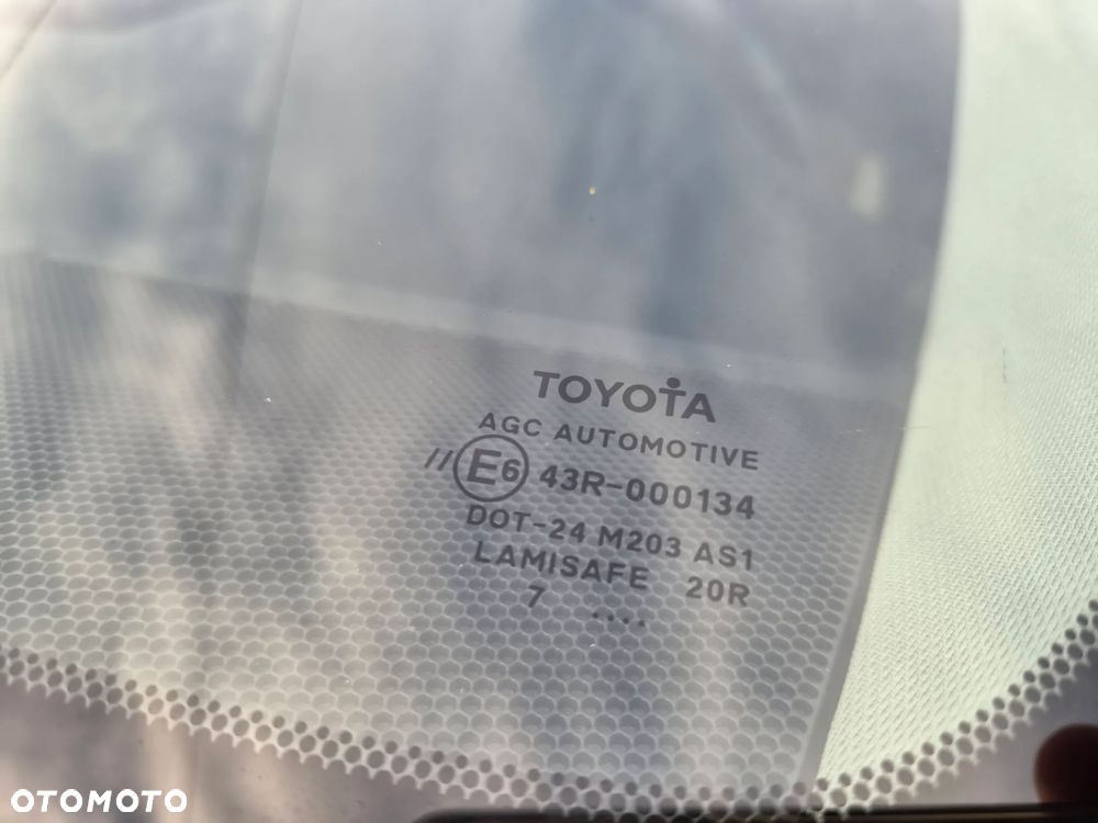 Toyota Avensis 1.8 Sol plus NAVI - 15