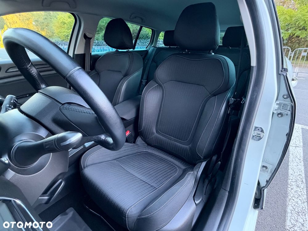 Renault Megane 1.2 Energy TCe Limited - 10
