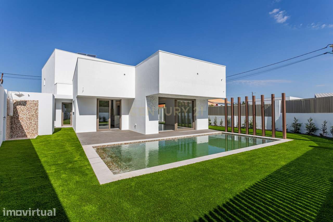 Moradia de Elegância e Conforto em Brejos de Azeitão — Onde a Qualidad - Grande imagem: 4/48