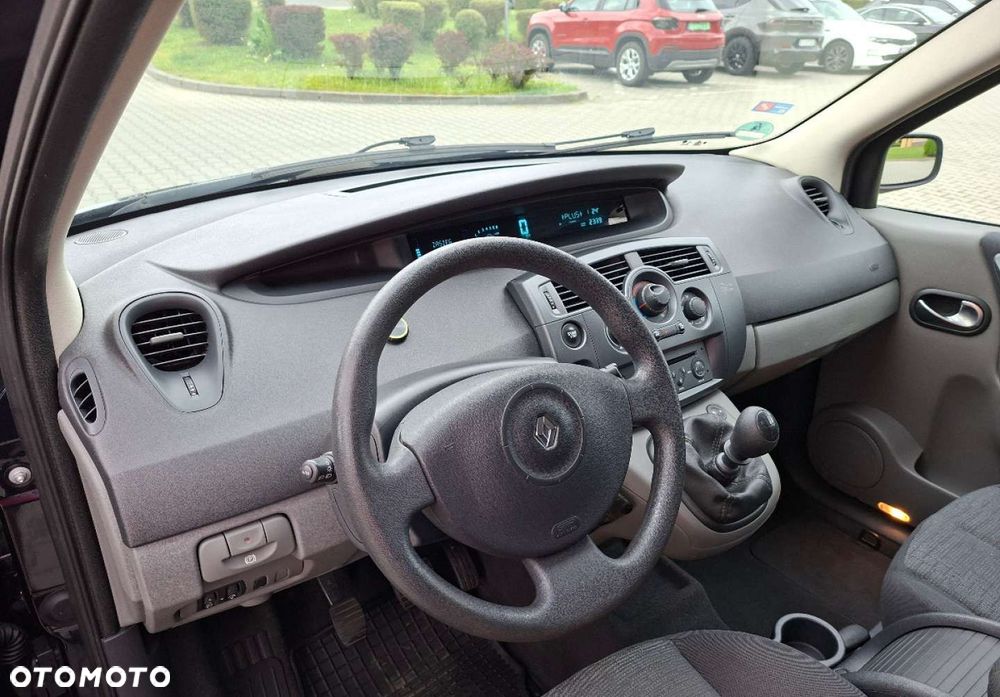Renault Scenic - 21