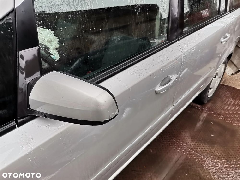 Opel Zafira B 1.9CDTI drzwi silnik skrzynia blotnik fotel lampa maglownica polos lusterko  lak 157 - 6