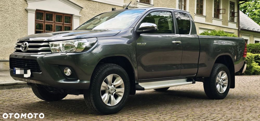Toyota Hilux 4x4 Double Cab S&S Comfort - 31