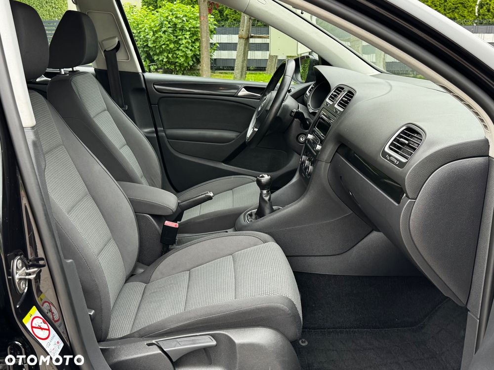 Volkswagen Golf 1.6 TDI BMT Comfortline - 19