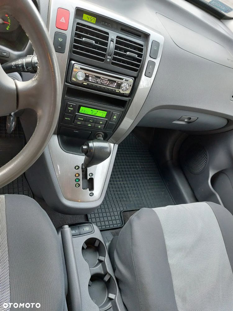 Hyundai Tucson 2.7 GLS 2WD - 7