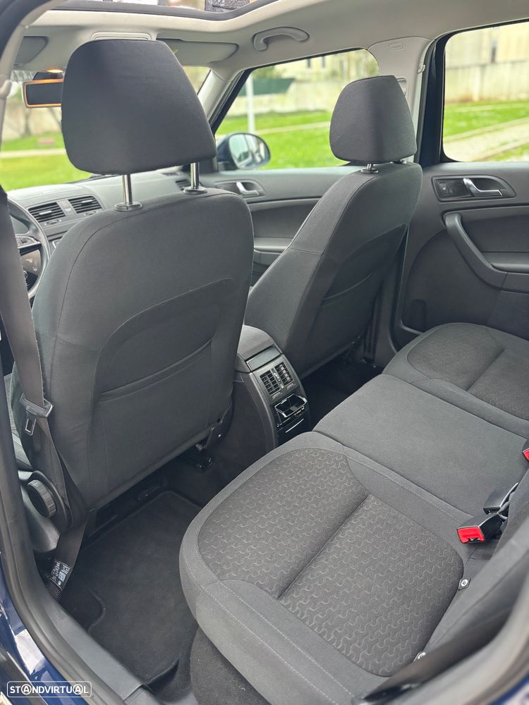 Skoda Yeti 1.6 TDI Elegance DSG - 9