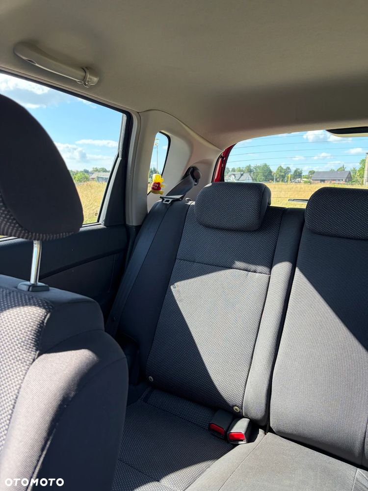 Chevrolet Aveo 1.2 16V Base - 15
