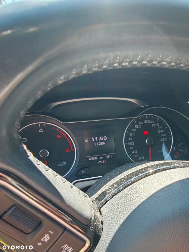 Audi A4 Limousine 2.0 TDI DPF Ambiente - 8
