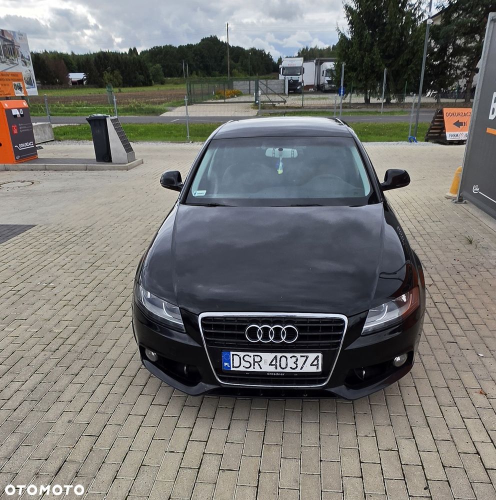Audi A4 Limousine - 5