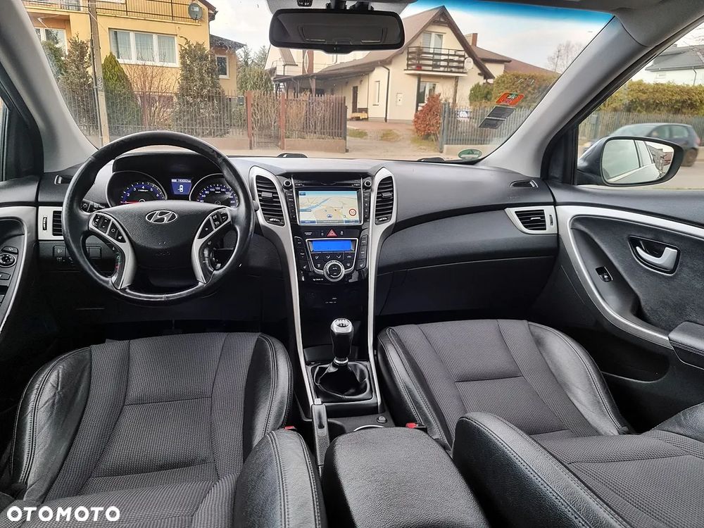Hyundai i30 blue Kombi 1.6 GDi Style - 11