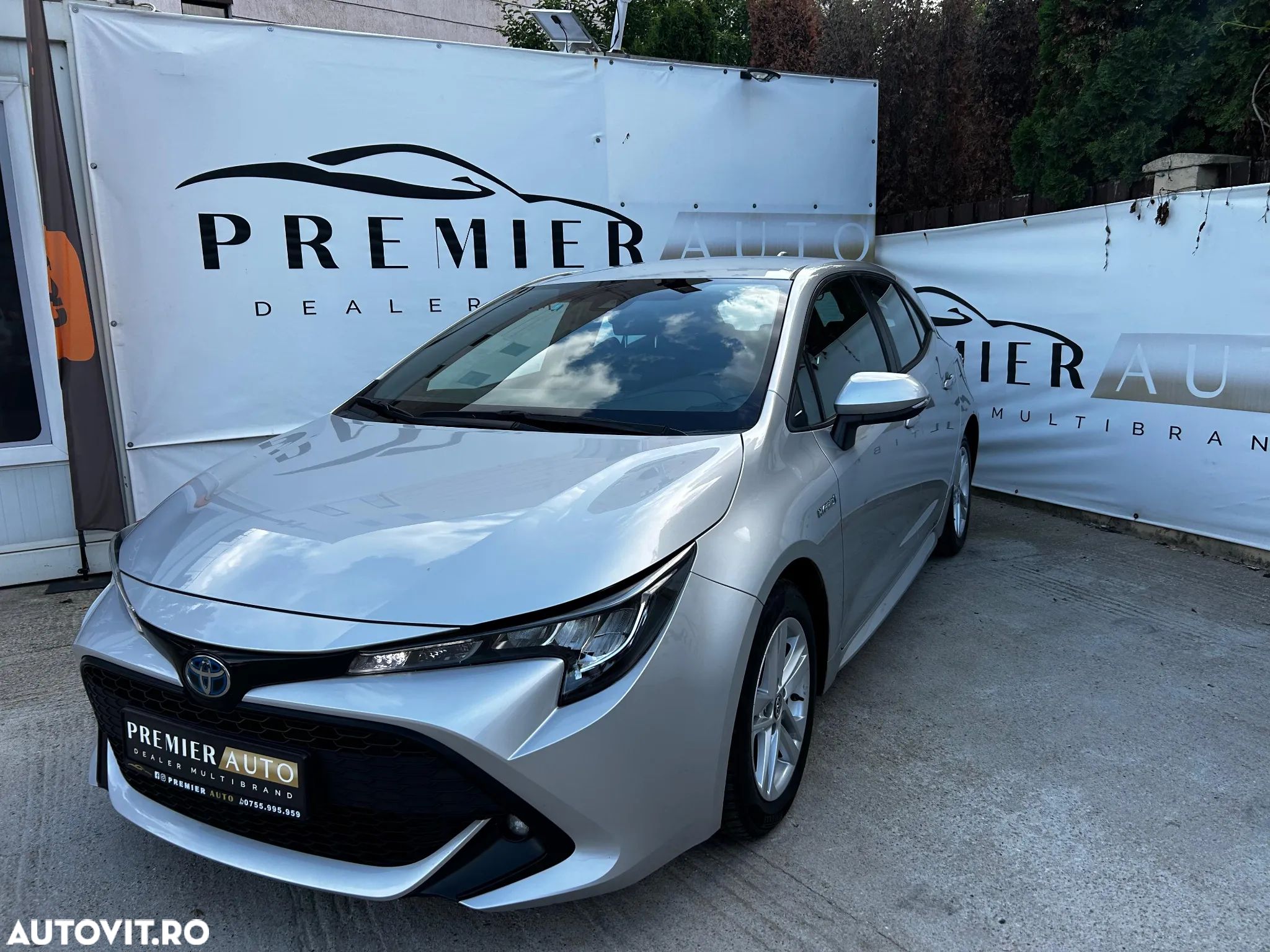 Toyota Corolla 1.8 HSD Business - 1