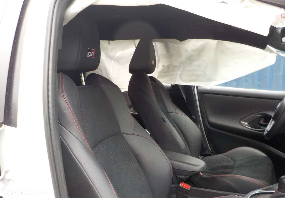 Toyota Yaris - 18