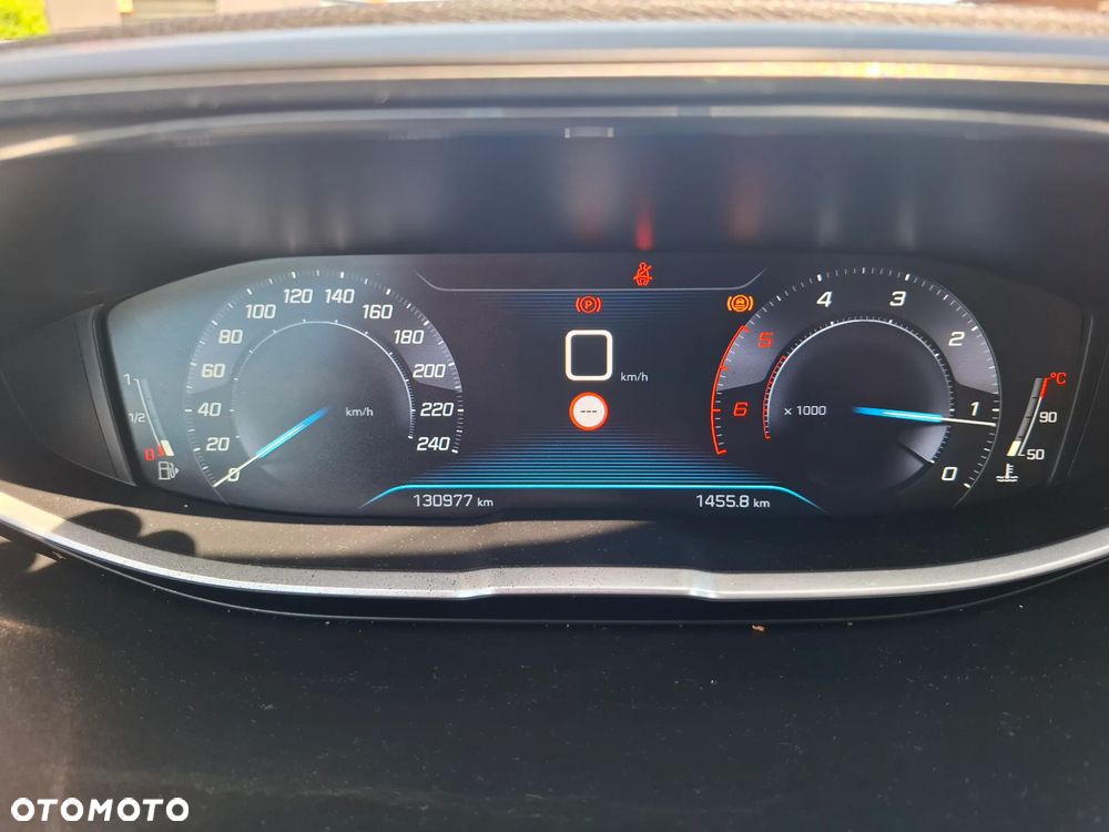 Peugeot 3008 1.6 BlueHDi Style S&S - 18