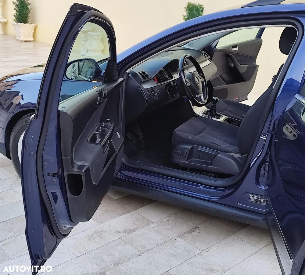 Volkswagen Passat - 5