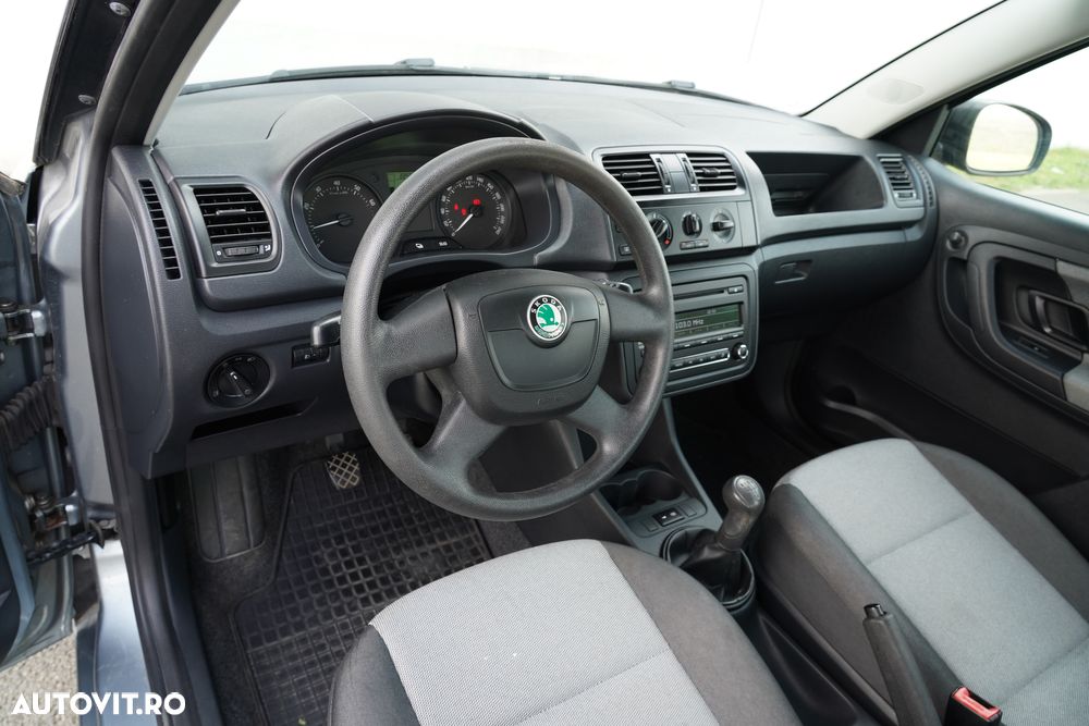 Skoda Fabia 1.2 HTP Active - 11