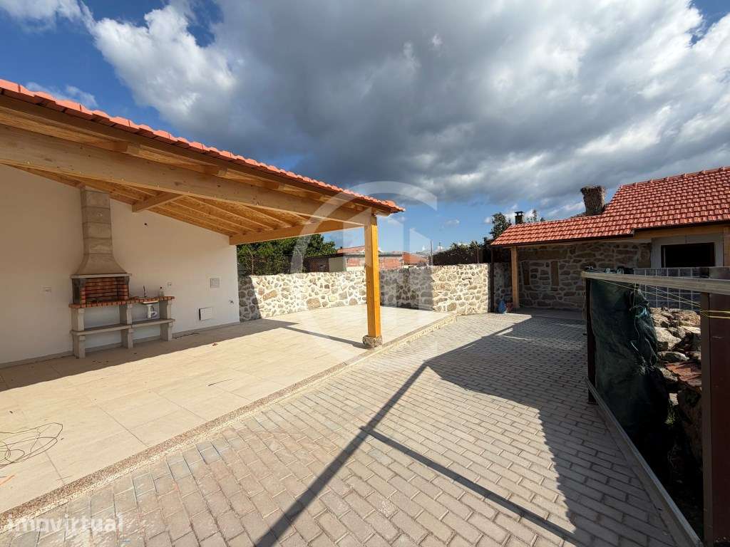MORADIA T1 RENOVADA COM ESPAÇO EXTERIOR E CHURRASQUEIRA | TONDELA