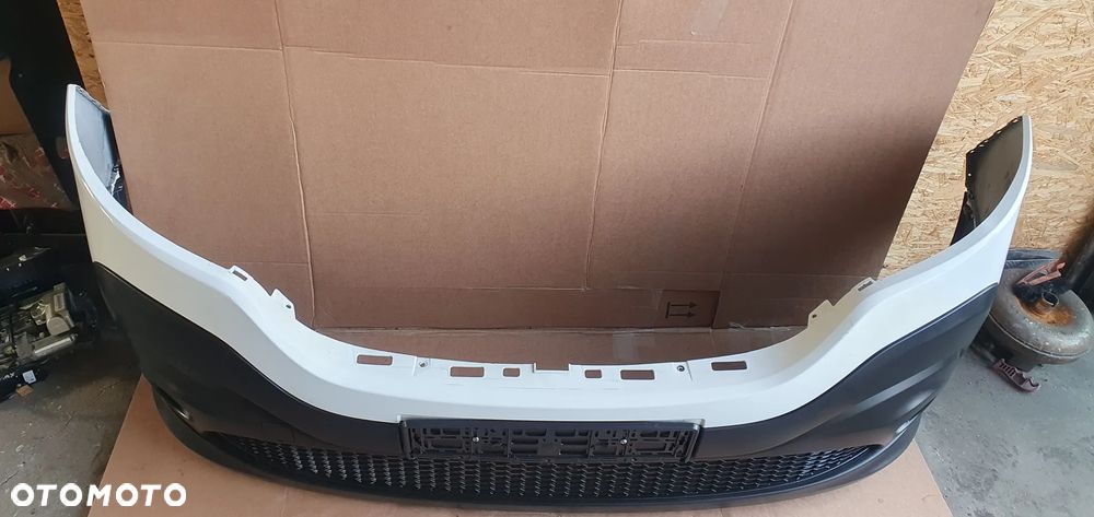 Zderzak przód przedni Renault Trafic III Lift - 4