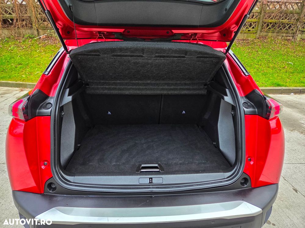 Peugeot 2008 1.5 BlueHDI 130 S&S EAT8 GT - 29