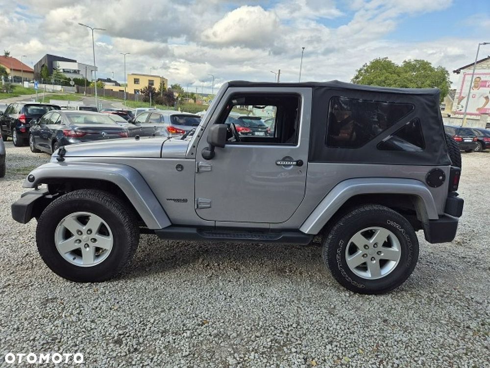 Jeep Wrangler - 15