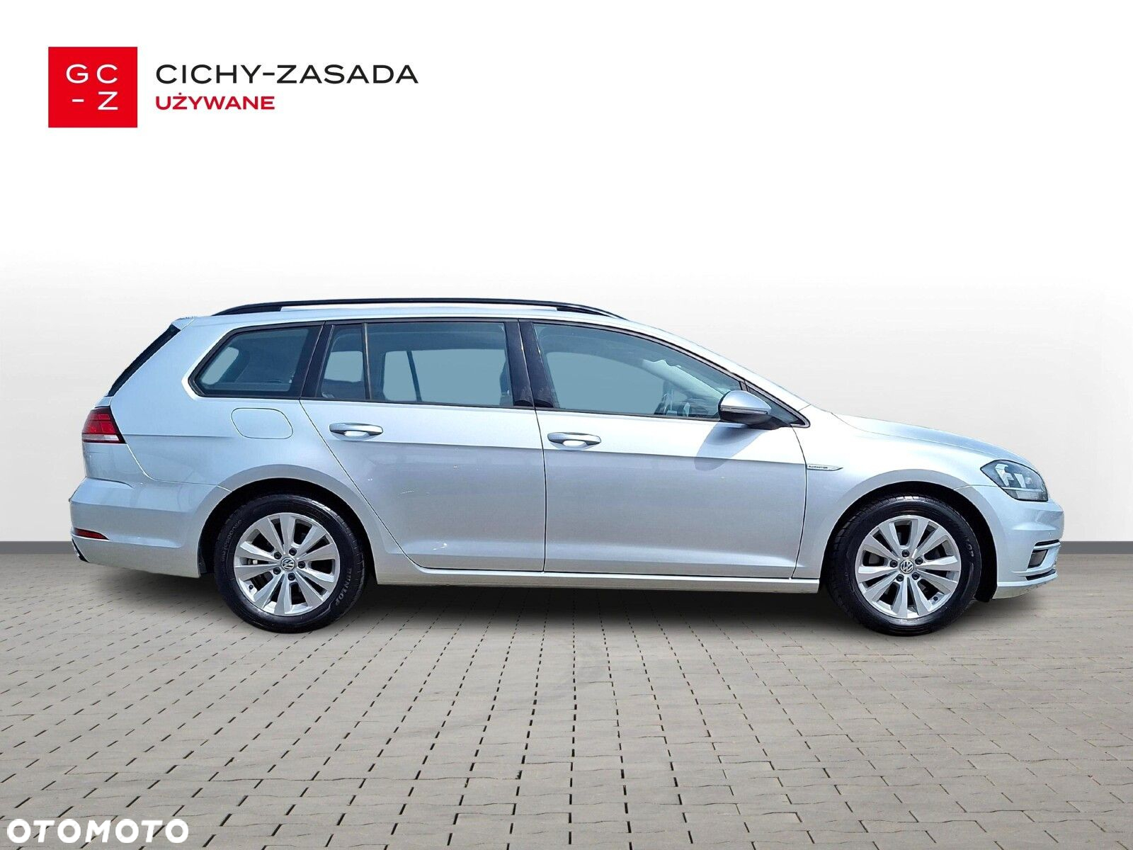 Volkswagen Golf VII 1.5 TSI BMT Comfortline DSG - 4