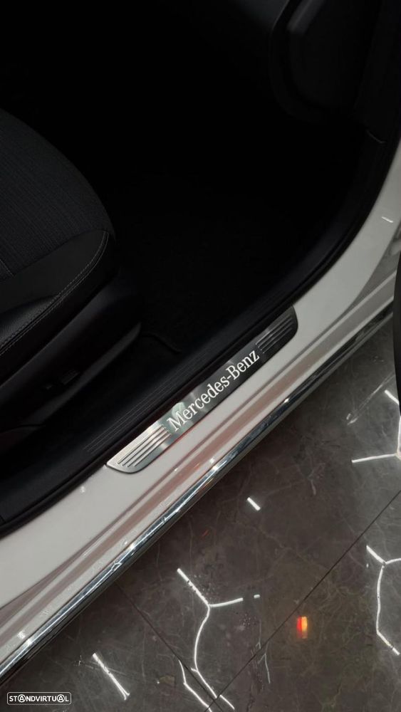 Mercedes-Benz C 220 CDI DPF (BlueEFFICIENCY) 7G-TRONIC - 36