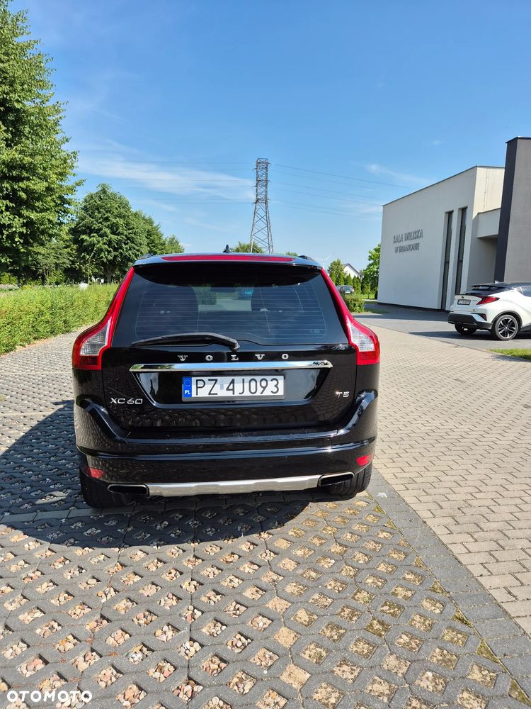 Volvo XC 60 T5 Drive-E Momentum - 12
