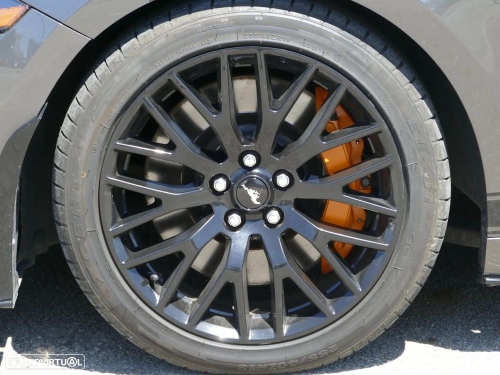Ford Mustang - 10