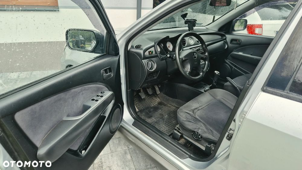 Mitsubishi Outlander 2.0 Invite - 10