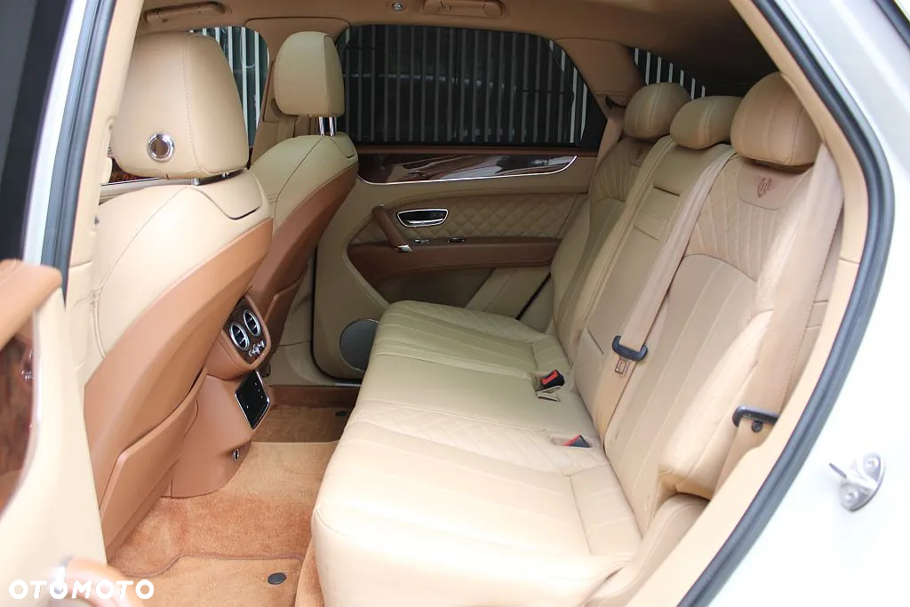Bentley Bentayga W12 - 11