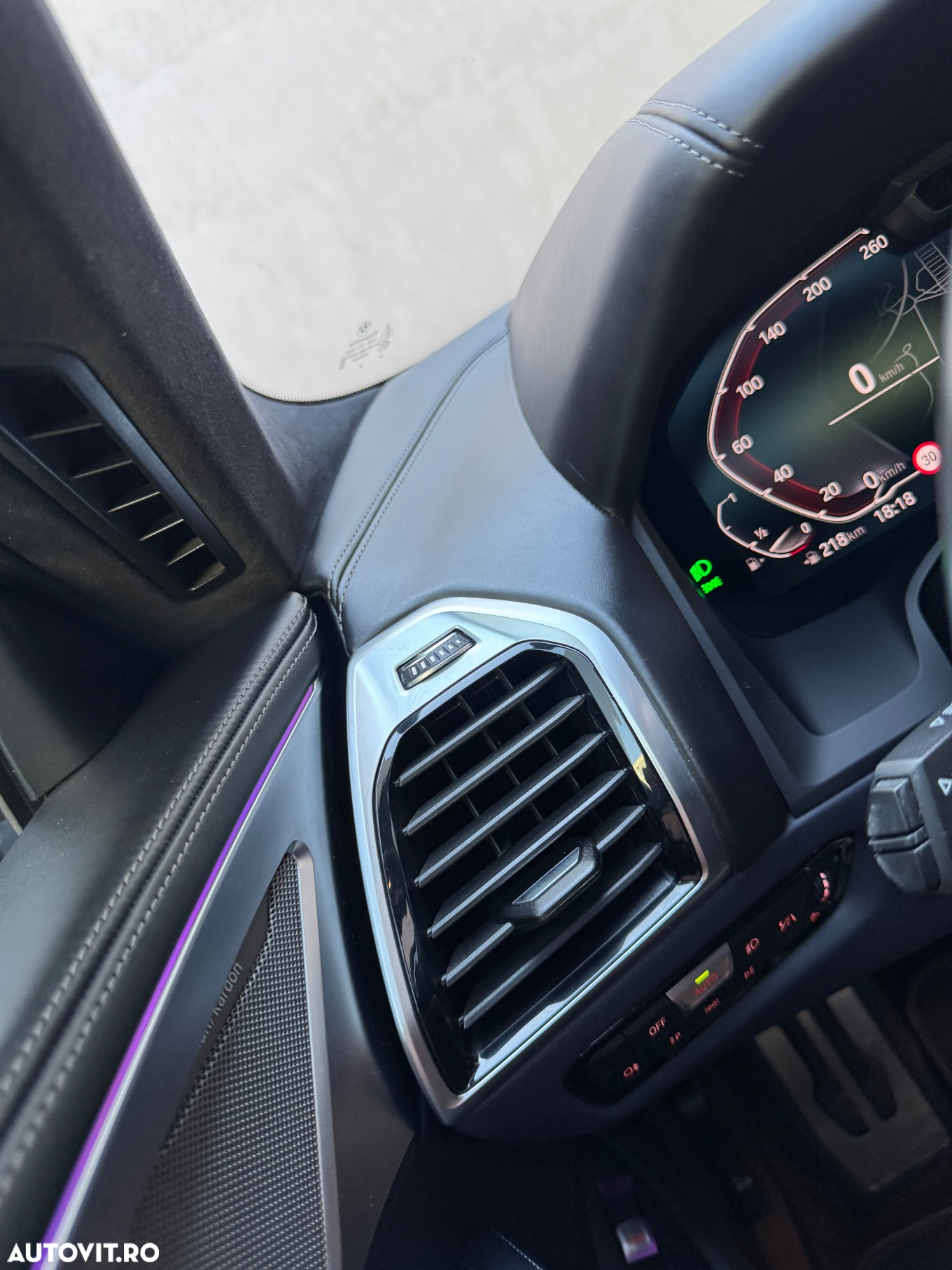 BMW Seria 8 - 16
