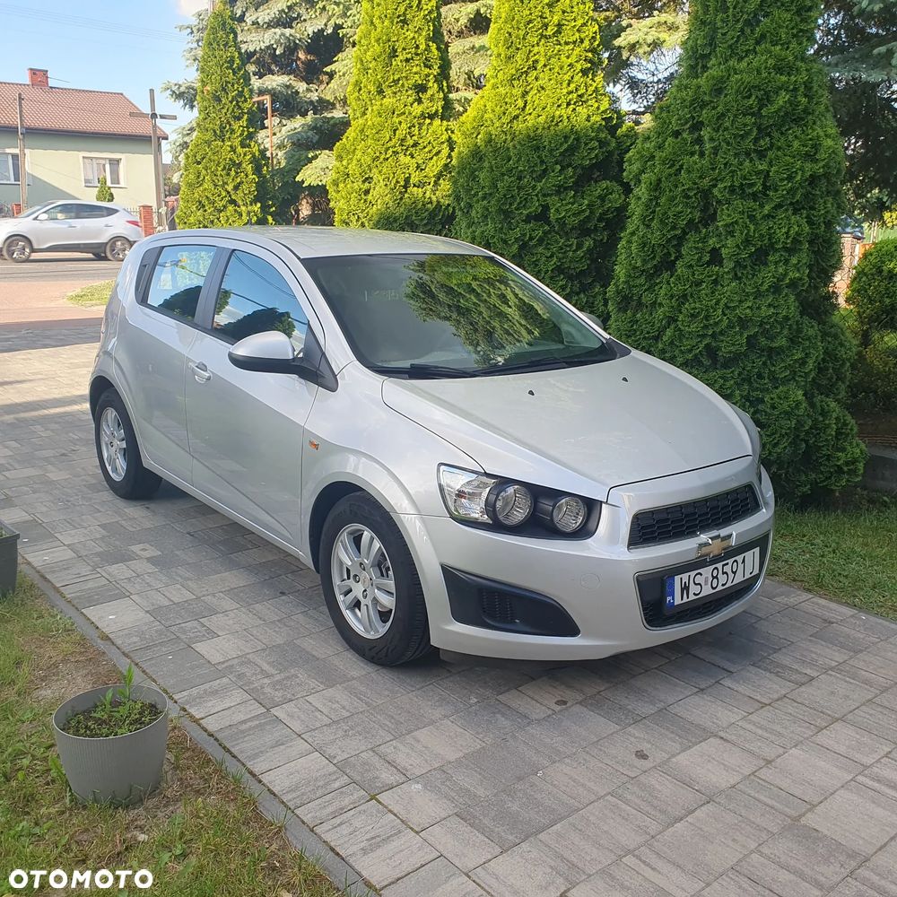 Chevrolet Aveo 1.4 16V LS Design+ - 14