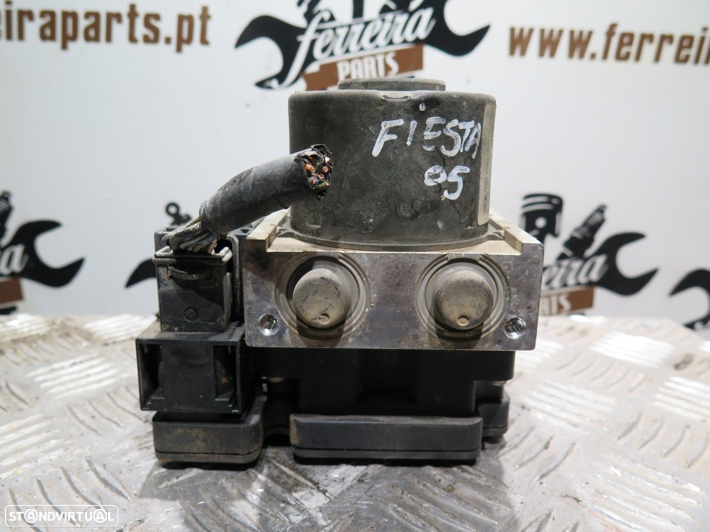 Modulo ABS Ford Fiesta REF: 4S612M110CC - 1