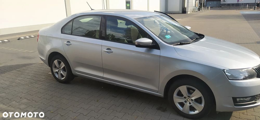 Skoda RAPID 1.0 TSI Active - 17